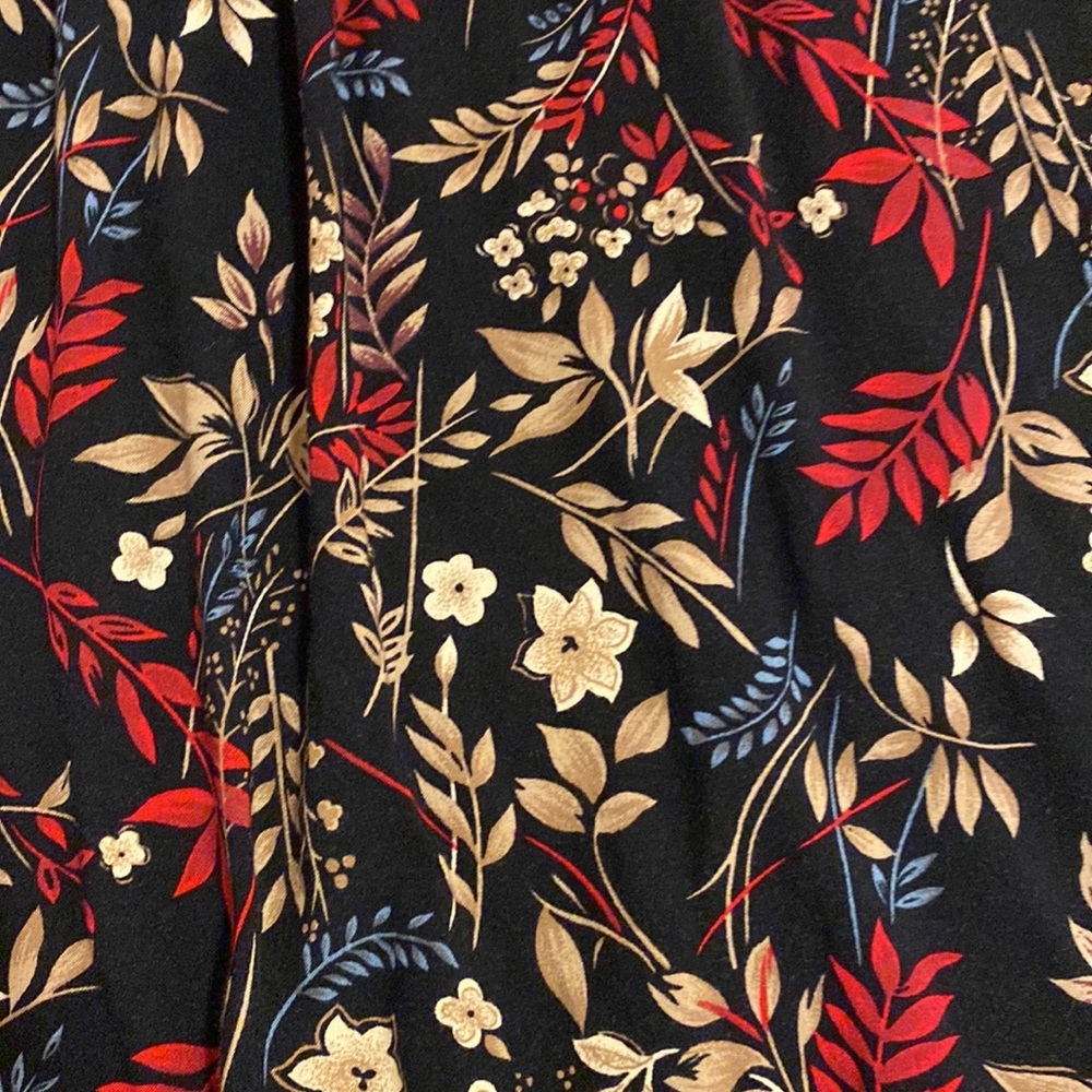 Floral skirt - Picture 2 of 5